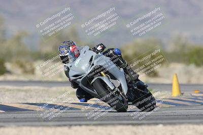 media/Jan-15-2026-Racers Edge (Thu) [[dfebeb70ab]]/2-A Group/Session 5 (Turn 5)/